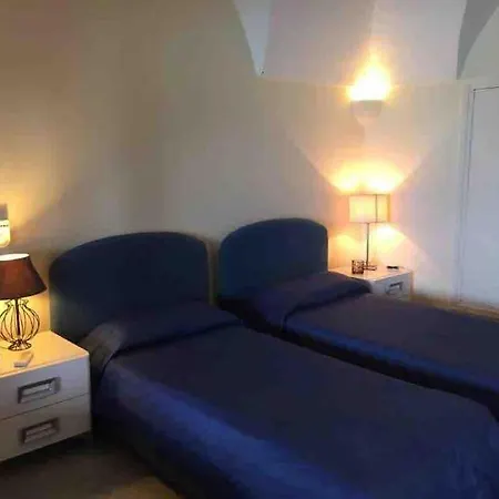 Hotel Dammuso Eolo Campobello